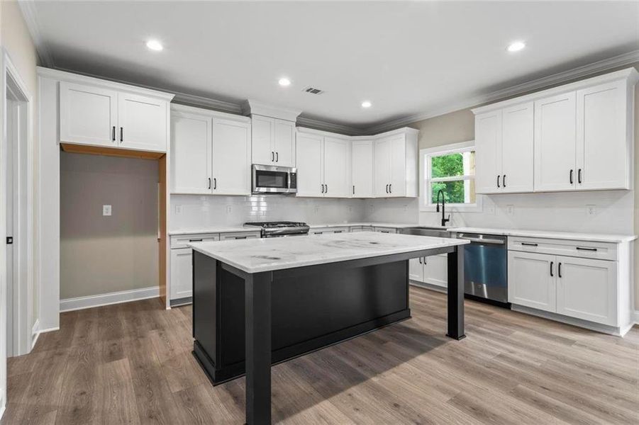Furnished interior view inside a new home in , Dallas (Image 7).
