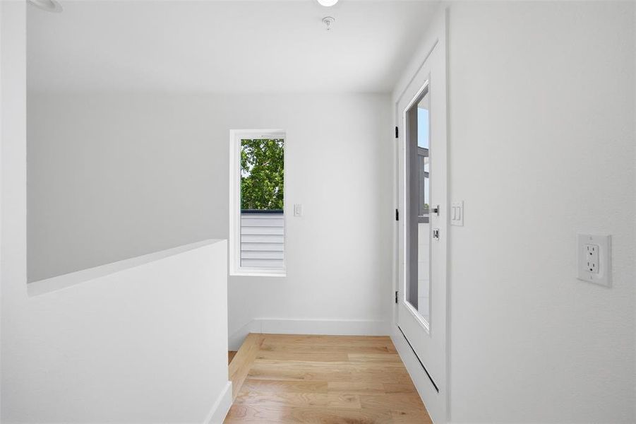 Spacious, unfurnished interior of a new home in , Dallas (Image 35).