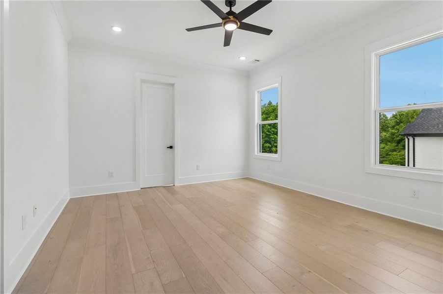 Spacious, unfurnished interior of a new home in , Grayson (Image 45).