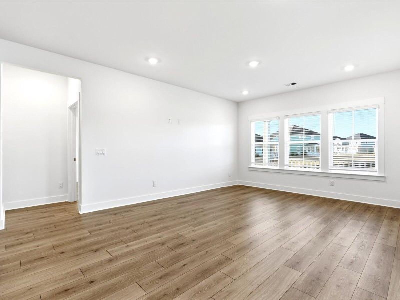 Spacious, unfurnished interior of a new home in The Coves at Lakes of Cane Bay, Summerville (Image 39). Spacious, unfurnished interior of a new home in The Coves at Lakes of Cane Bay, Summerville (Image 39).