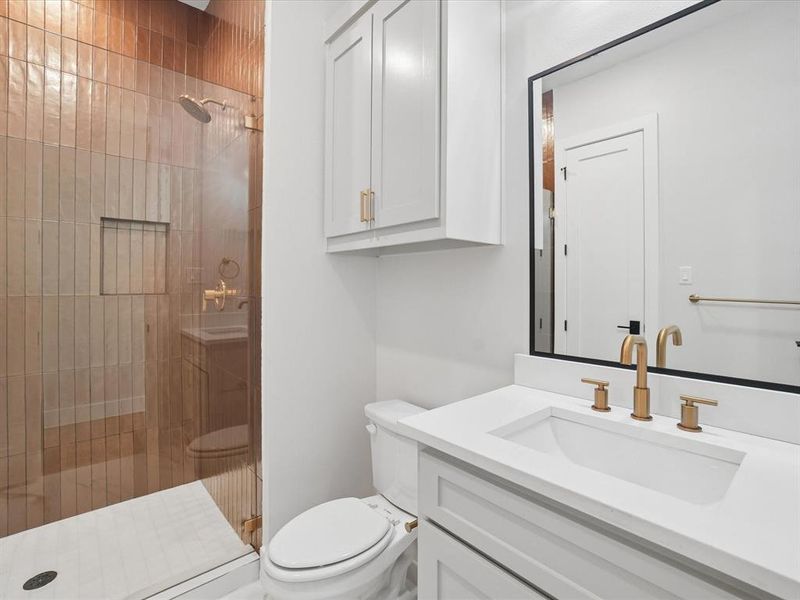 Furnished interior view inside a new home in , Dallas (Image 28).