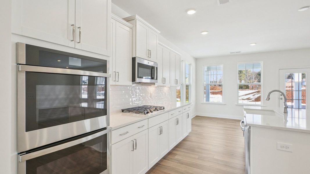 Representative furnished interior of a home built from the Stonehaven by DRB Homes in Blake Pond, Lillington (Image 20).