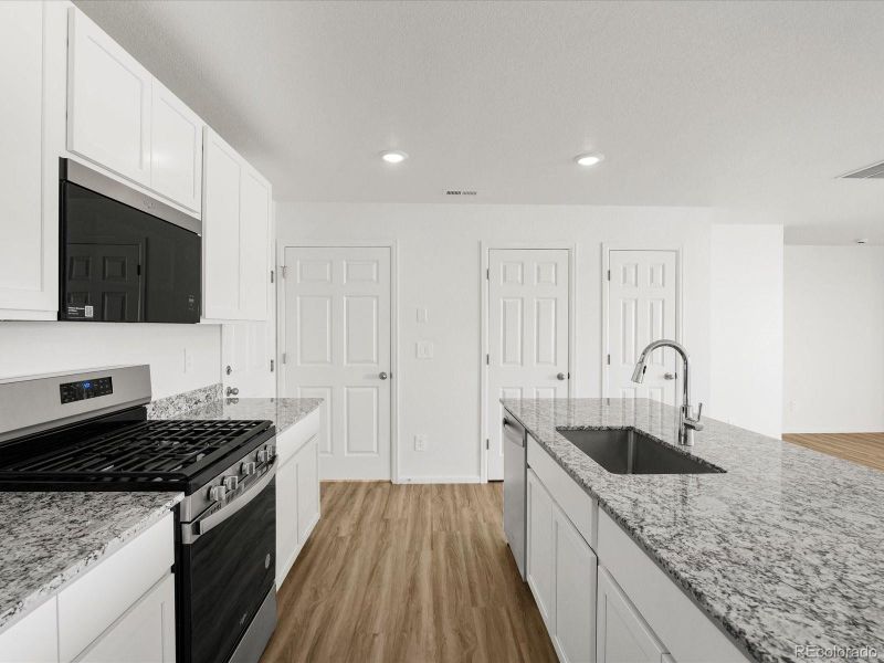 Photos are representative only and are not of the actual home. Actual finishes, elevation, and features may vary.