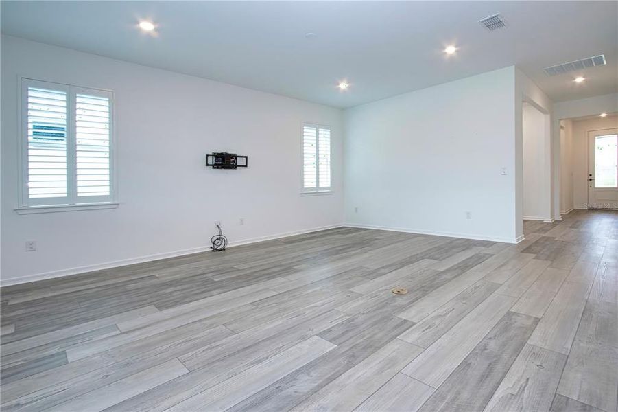 Spacious, unfurnished interior of a new home in , Parrish (Image 23).