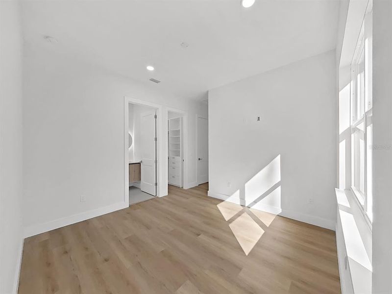 Spacious, unfurnished interior of a new home in , Brooksville (Image 21).