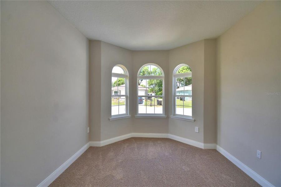 Spacious, unfurnished interior of a new home in , Winter Haven (Image 38).
