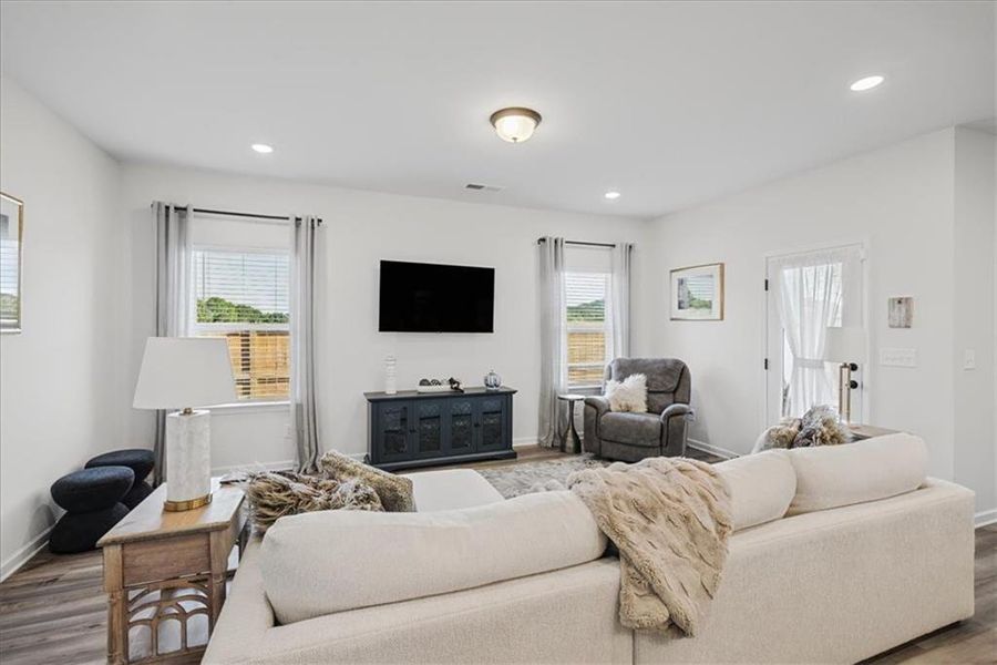 Furnished interior view inside a new home in , Cartersville (Image 6).