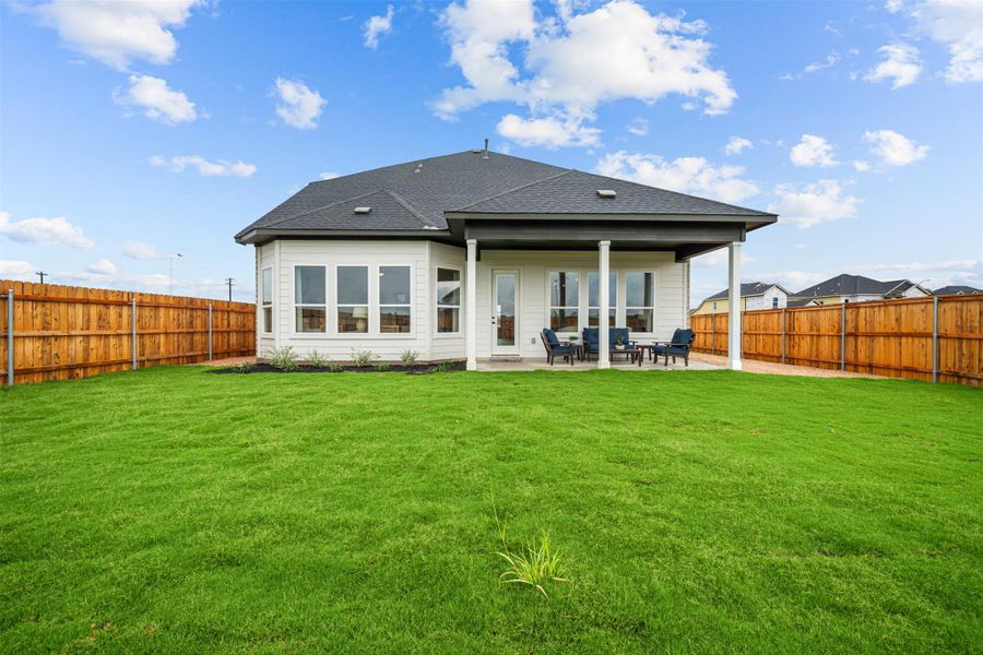Exterior details and patio area of a home in Barksdale, Leander (Image 25).