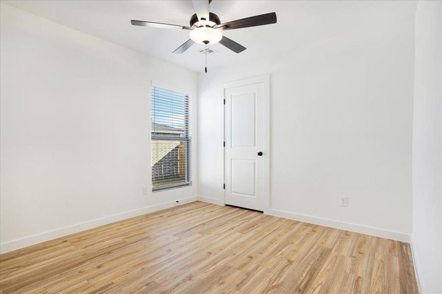 Spacious, unfurnished interior of a new home in Miller Street Cottages, Denison (Image 20).