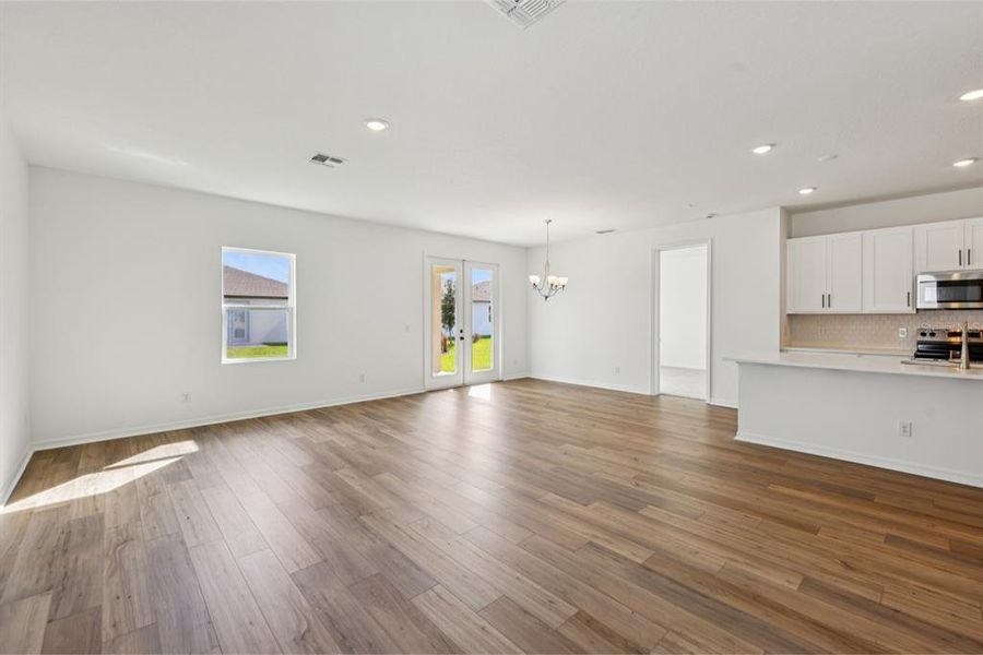 Spacious, unfurnished interior of a new home in Sunbrooke, St. Cloud (Image 33).