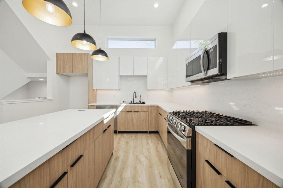 Furnished interior view inside a new home in , Houston (Image 7). Furnished interior view inside a new home in , Houston (Image 7).