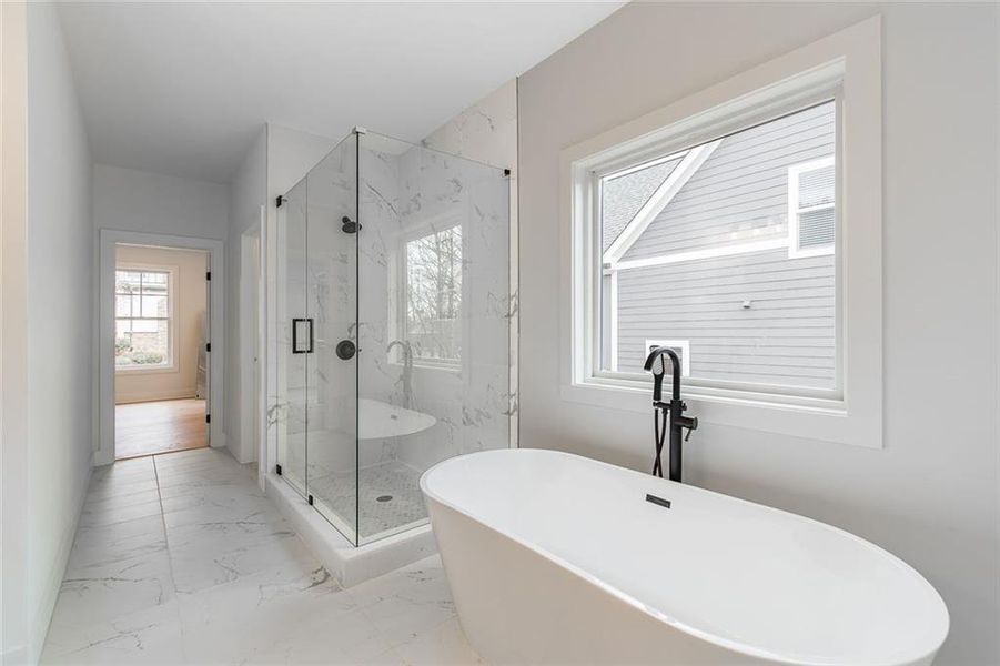 Furnished interior view inside a new home in , Gainesville (Image 13).