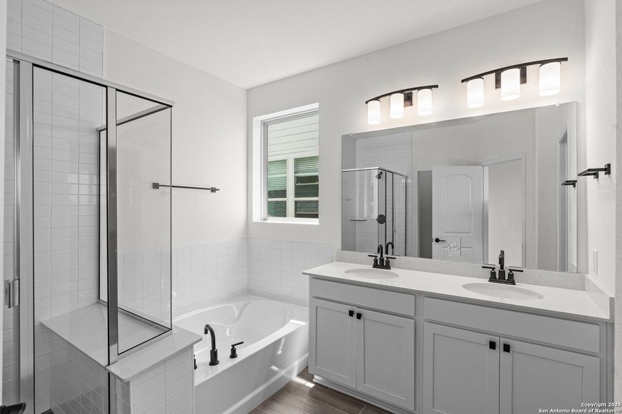 Furnished interior view inside a new home in Horizon Ridge, San Antonio (Image 7).