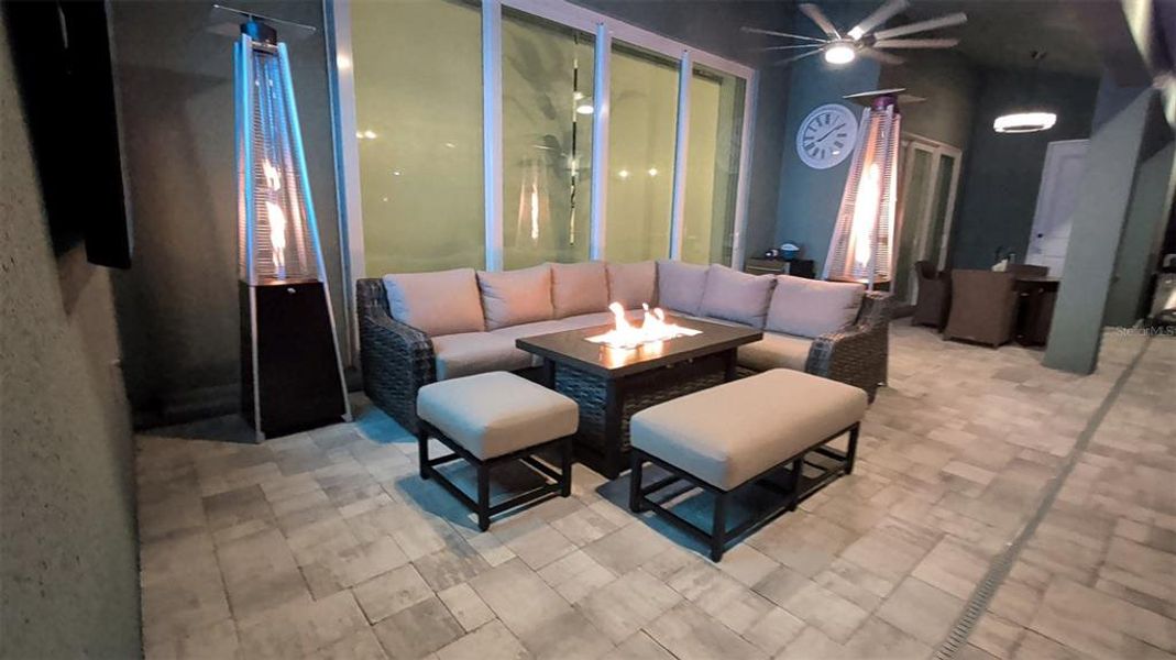 Community amenities in , Cape Coral (Image 49).