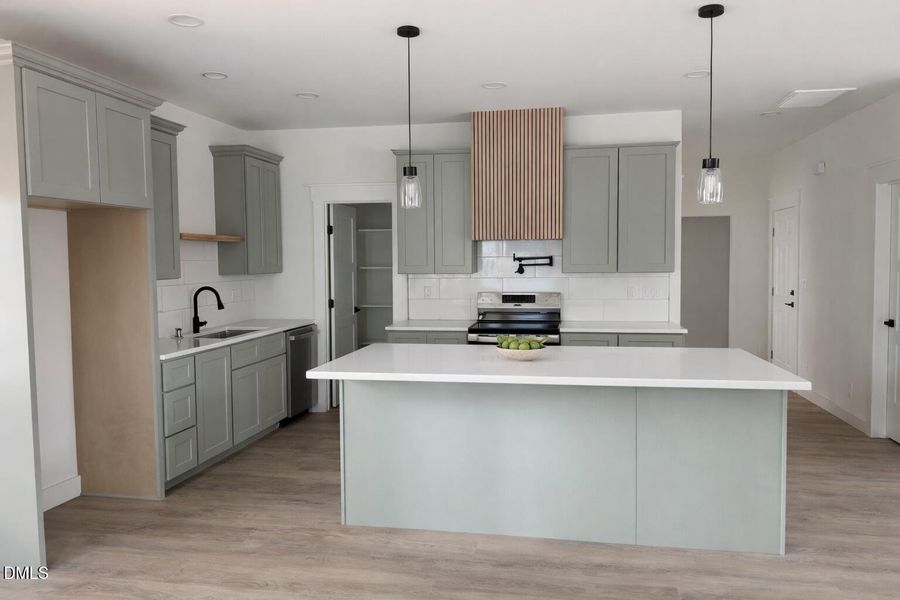 FC6F67F2-225F-40FC-8F91-475D70C66096