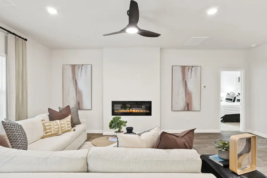 4br New Home in Jackson, GA.  - Slide 19