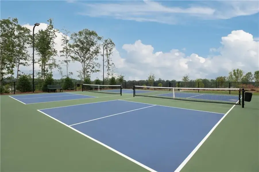 Community amenities in Eastlyn Crossing, Flowery Branch (Image 28).