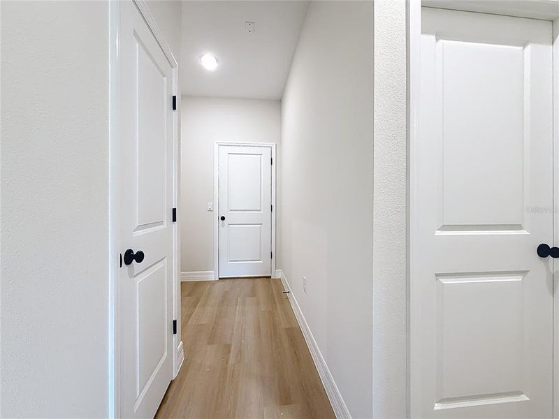 Spacious, unfurnished interior of a new home in , Eustis (Image 28).