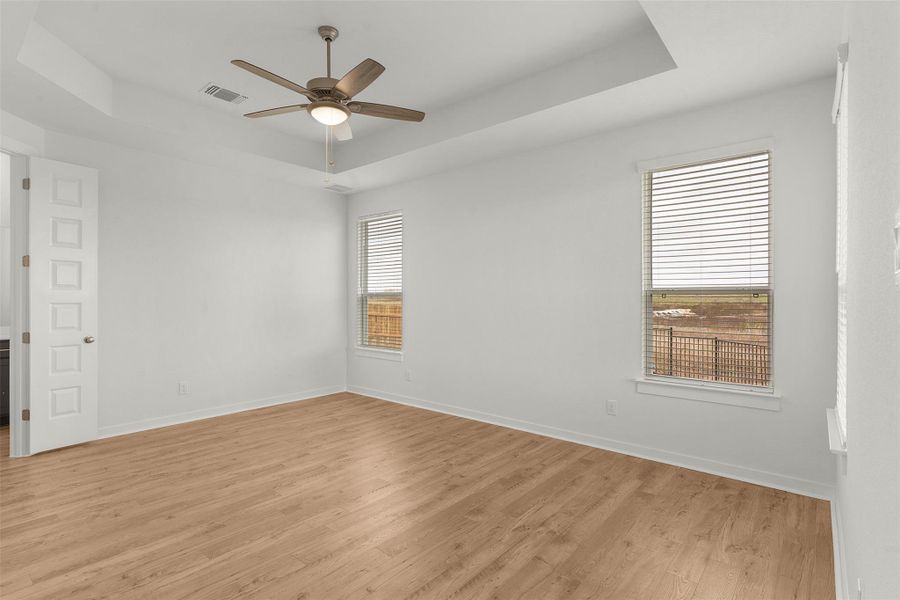 *REPRESENTATIVE PHOTO*