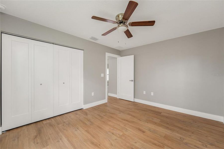 Spacious, unfurnished interior of a new home in , Citrus Springs (Image 21).