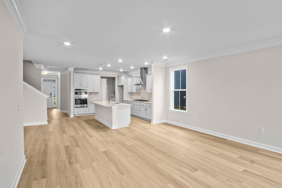 Spacious, unfurnished interior of a new home in Waterbridge, Myrtle Beach (Image 10).