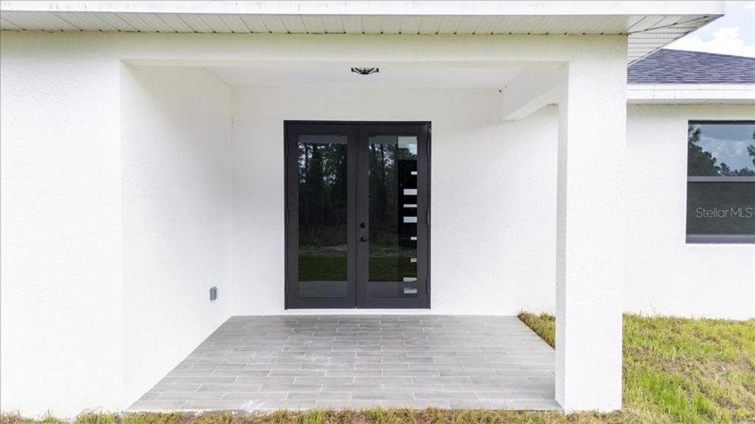 Exterior details and patio area of a home in , Lehigh Acres (Image 3).