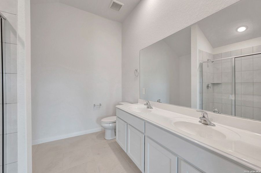 Furnished interior view inside a new home in Agave, San Antonio (Image 13). Furnished interior view inside a new home in Agave, San Antonio (Image 13).
