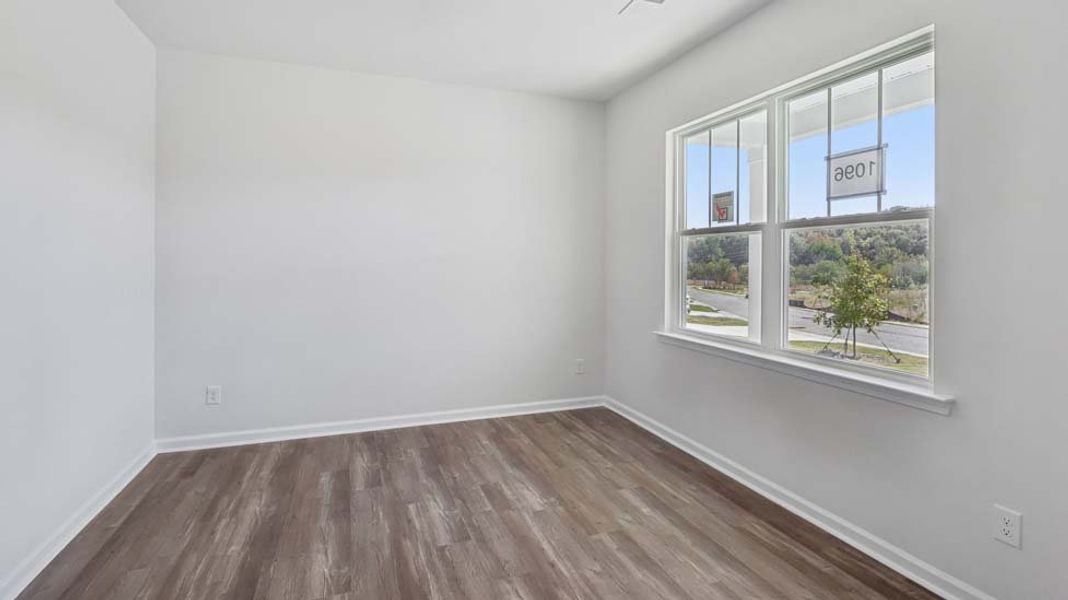 Spacious, unfurnished interior of a new home in Rydele Heights, Asheville (Image 26).