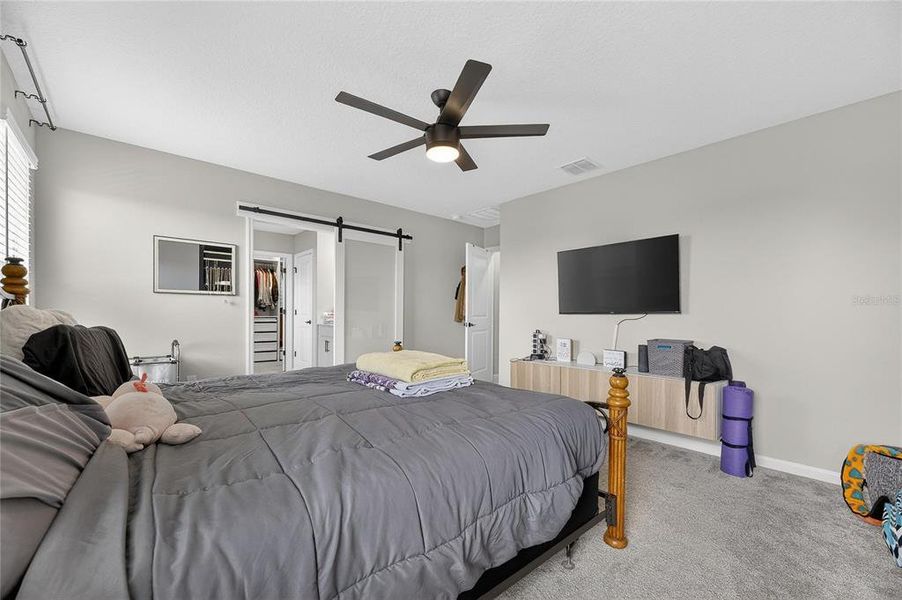 Furnished interior view inside a new home in , Apollo Beach (Image 40).