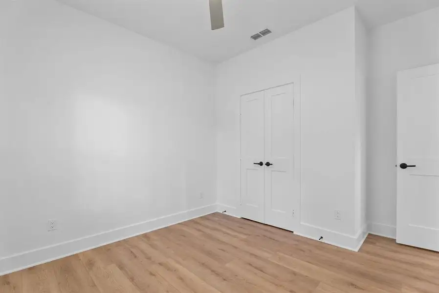 Spacious, unfurnished interior of a new home in , Tyler (Image 13).