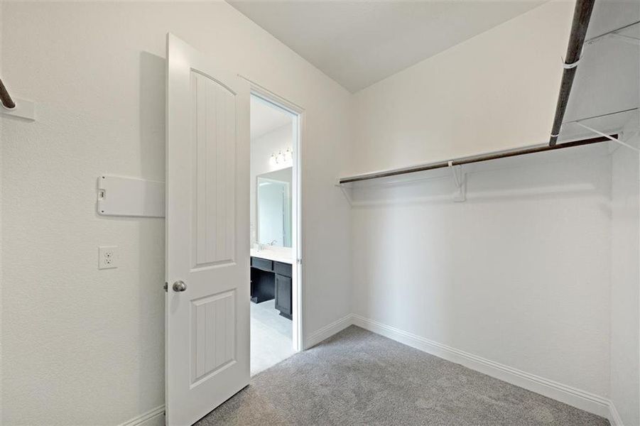 Image 18 of a home in Sunterra.