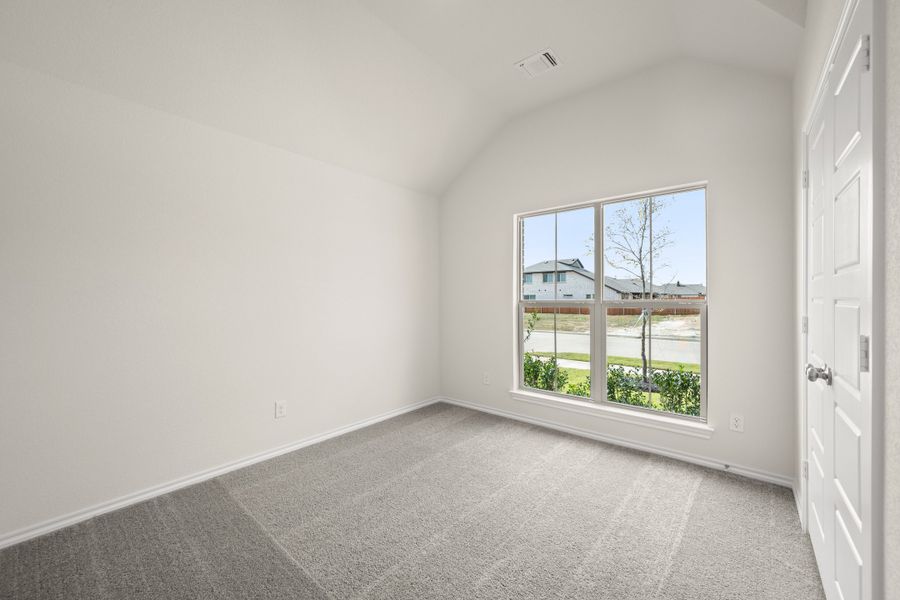 Spacious, unfurnished interior of a new home in Hulen Trails, Fort Worth (Image 24). Spacious, unfurnished interior of a new home in Hulen Trails, Fort Worth (Image 24).