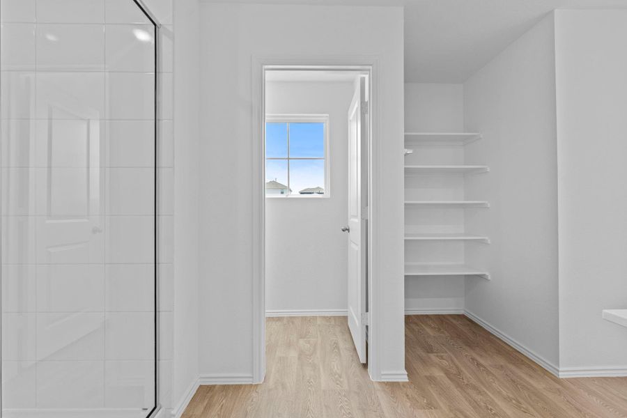 Spacious, unfurnished interior of a new home in Wayside, Uhland (Image 18). Spacious, unfurnished interior of a new home in Wayside, Uhland (Image 18).
