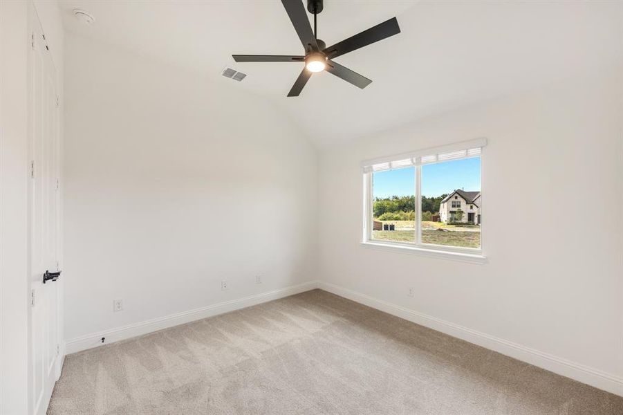Spacious, unfurnished interior of a new home in Eagle Glen 50, Alvarado (Image 22). Spacious, unfurnished interior of a new home in Eagle Glen 50, Alvarado (Image 22).
