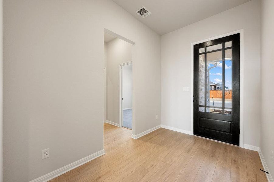 Spacious, unfurnished interior of a new home in Berry Creek Highlands, Georgetown (Image 15). Spacious, unfurnished interior of a new home in Berry Creek Highlands, Georgetown (Image 15).
