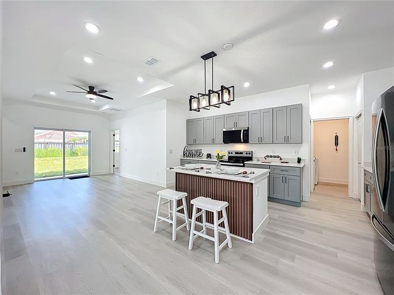 Furnished interior view inside a new home in , Orlando (Image 36).