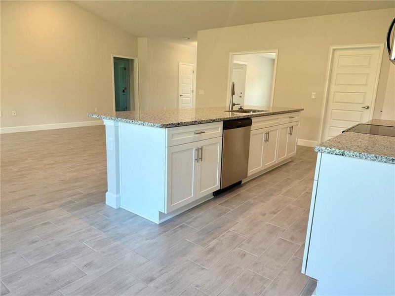 Image 14 of a home in South Gulf Cove. Image 14 of a home in South Gulf Cove.