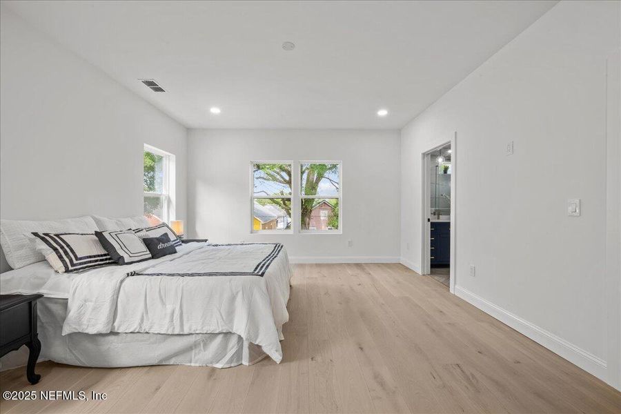 Furnished interior view inside a new home in , Jacksonville (Image 33).