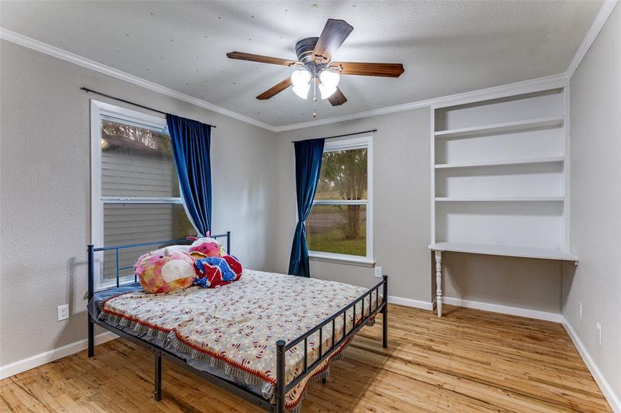 Furnished interior view inside a new home in , Weatherford (Image 13).