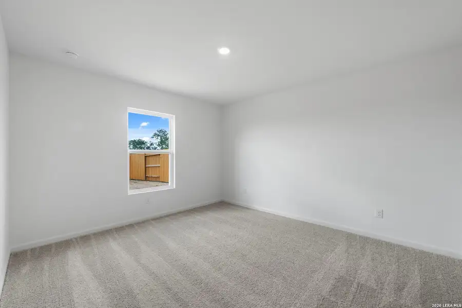 Spacious, unfurnished interior of a new home in , San Antonio (Image 12).