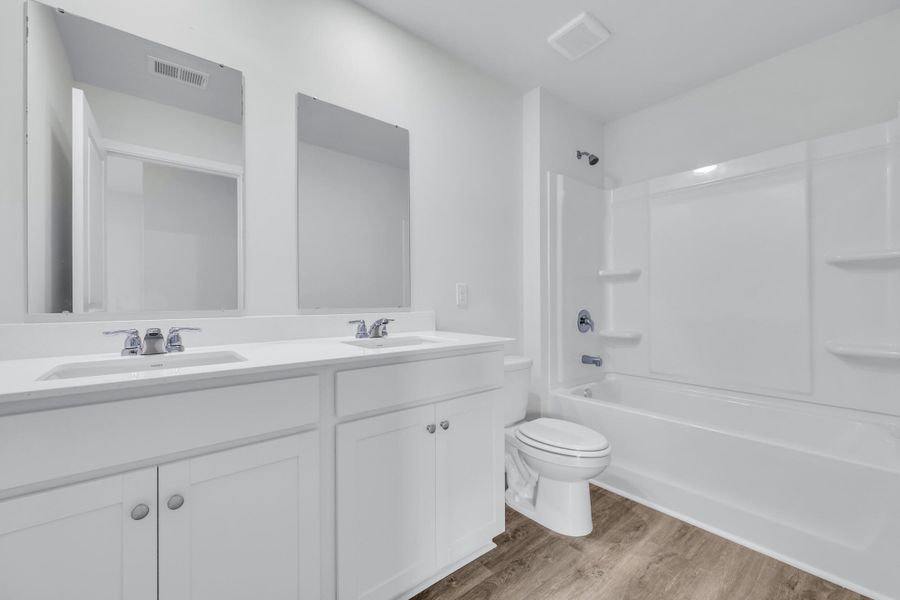 Furnished interior view inside a new home in Hillcrest, Ravenel (Image 13).