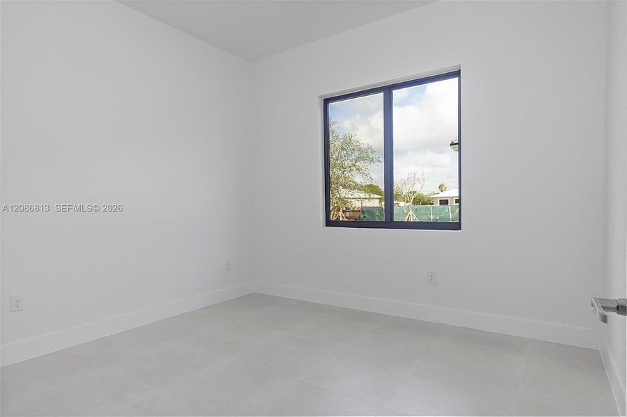 Spacious, unfurnished interior of a new home in , Cutler Bay (Image 37).