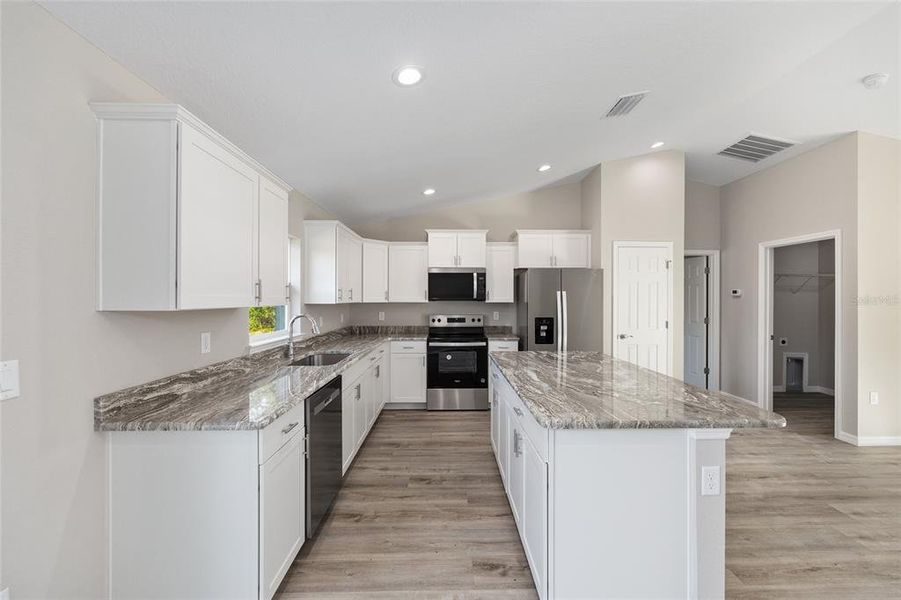 Furnished interior view inside a new home in , Dunnellon (Image 9).