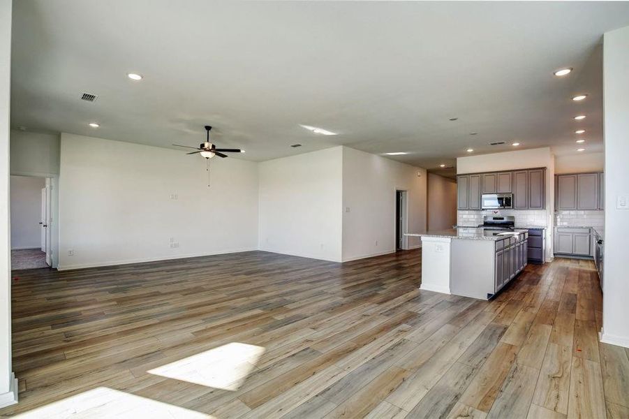 REPRESENTATIVE PHOTO - Photo does not represent actual home options and selection. Ask Sales consultant for specific selections. REPRESENTATIVE PHOTO - Photo does not represent actual home options and selection. Ask Sales consultant for specific selections.