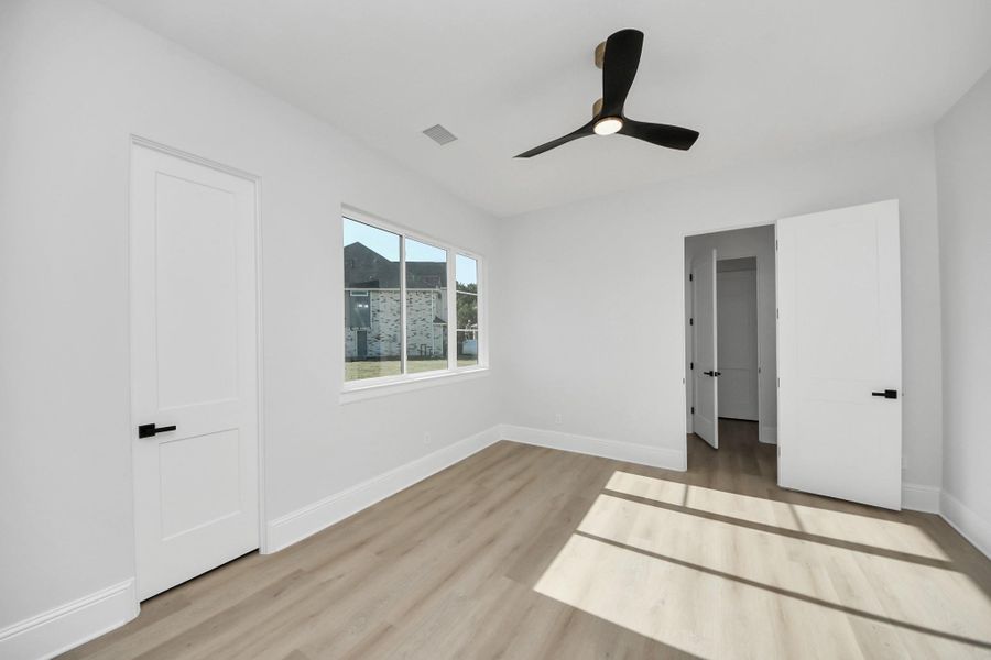 Secondary bedroom Secondary bedroom