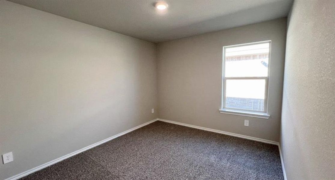 Spacious, unfurnished interior of a new home in Rosewood at Beltmill, Fort Worth (Image 15).