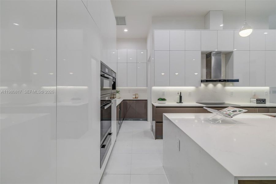 Furnished interior view inside a new home in , Biscayne Park (Image 17).