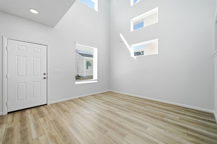 Spacious, unfurnished interior of a new home in Municipal Drive Townhomes, Leander (Image 24).