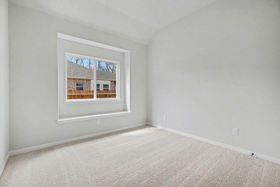 Spacious, unfurnished interior of a new home in Encino Estates, Dayton (Image 19).