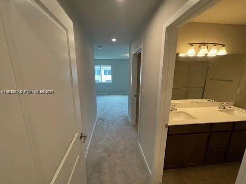 Image 19 of a home in .